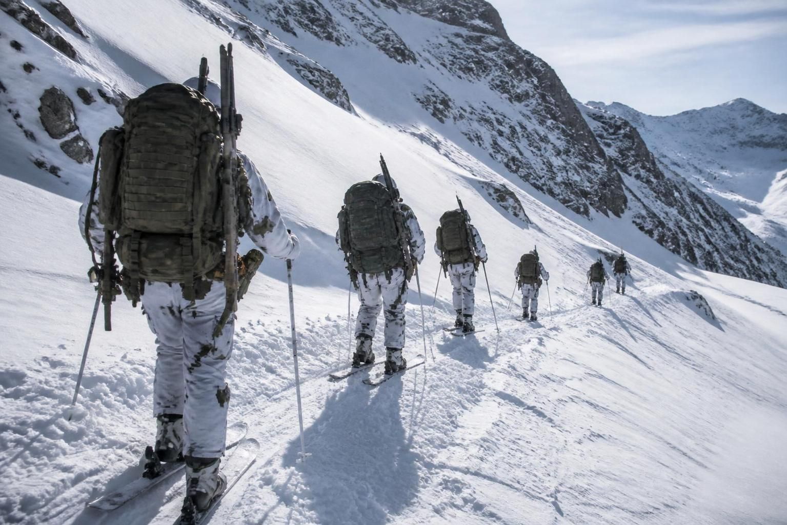 découvrez combien gagne un chasseur alpin, soldat de montagne, et explorez les détails de son salaire, avantages et conditions de travail. découvrez combien gagne un chasseur alpin, soldat de montagne, et explorez les détails de son salaire, avantages et conditions de travail.